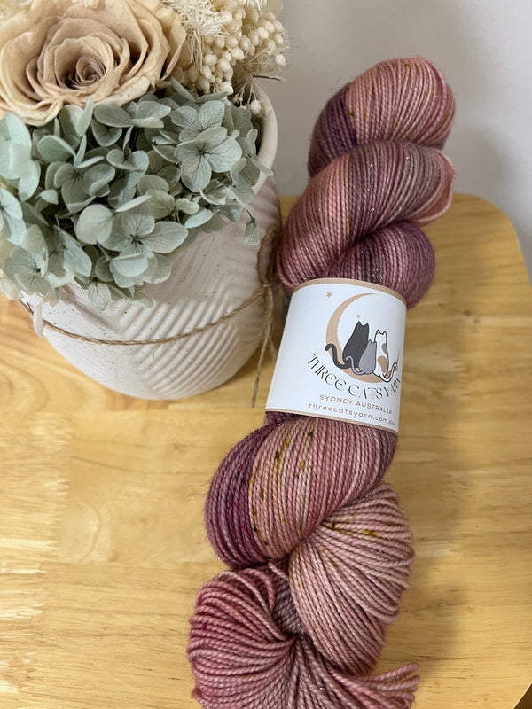 Vintage Tea Set - Shimmer Sock