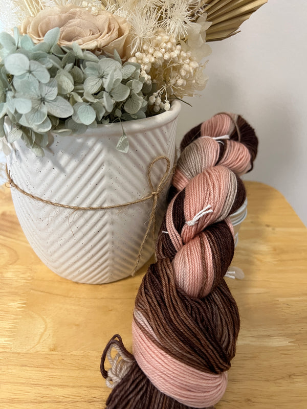 03 Burning Marshmallow-Gradient Sock