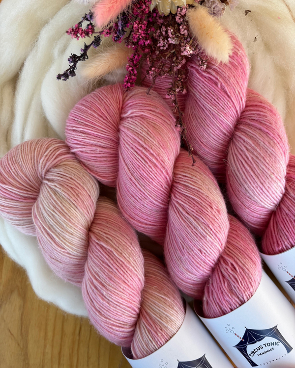 Lampedusa - Solstice Singles Fingering