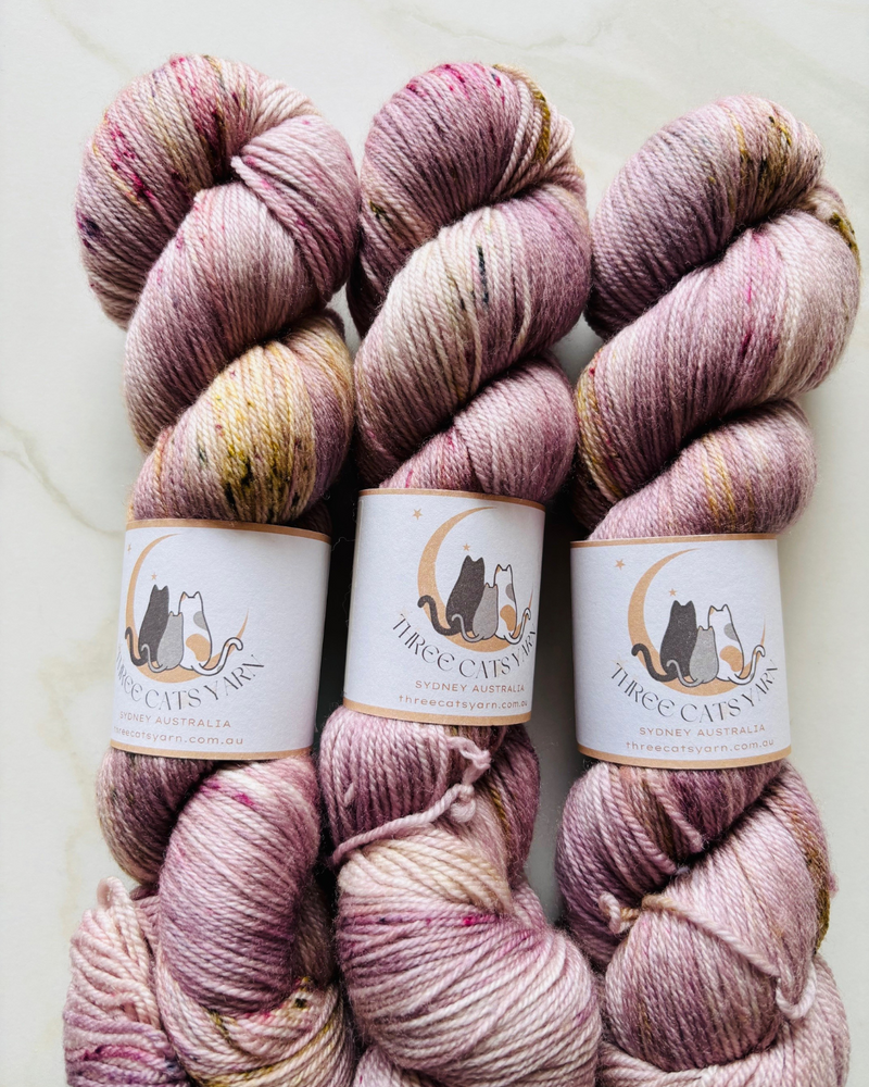 Lilac 2.0- 4ply Fingering