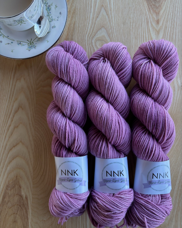 Magnolia- DK Merino/Cashmere/Nylon