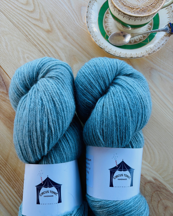 Turquoise Parrot - Merino Possum Woolen Spun - 4ply