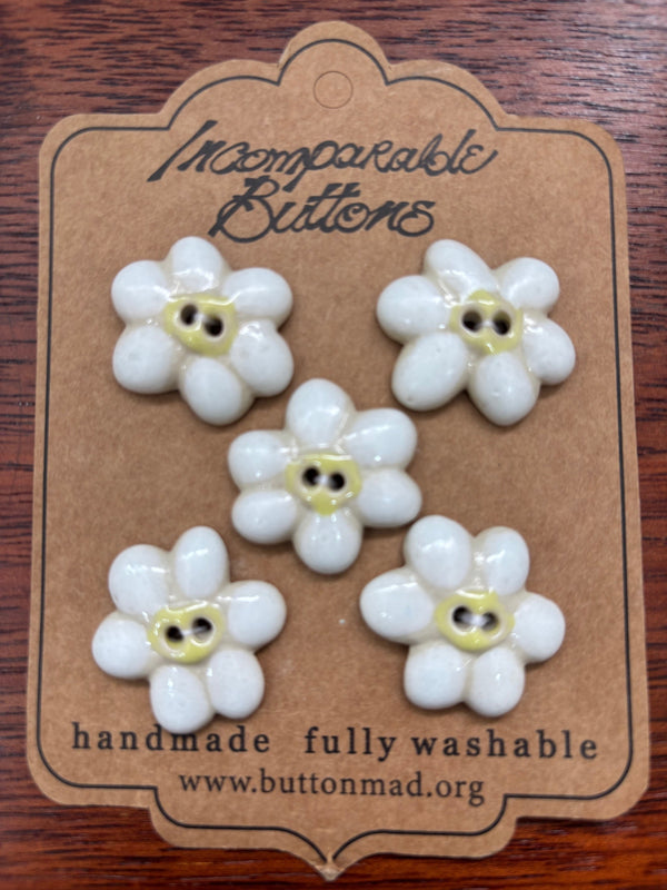 White Daisy Buttons