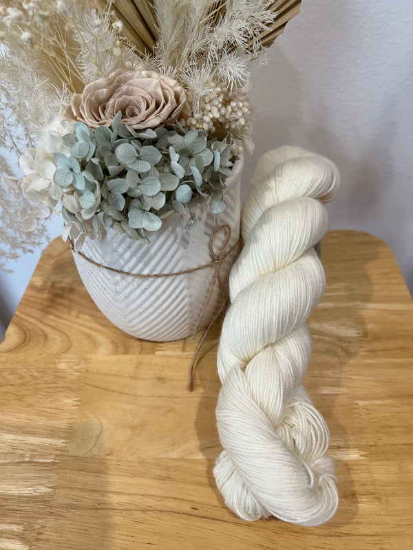 Ecru Undyed - 4ply